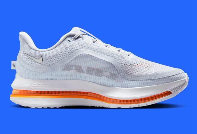 Nike跑鞋把能给的都给足了球王会网页版配置诱人！这双(图4)