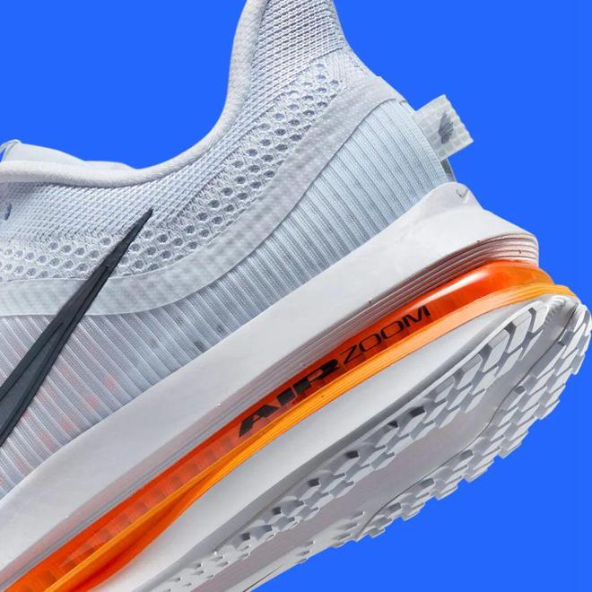 Nike跑鞋把能给的都给足了球王会网页版配置诱人！这双(图5)