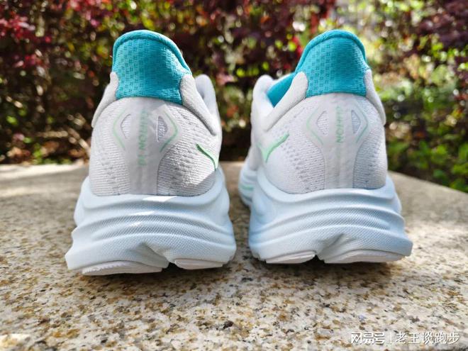 10：恰到好处的卓越跑鞋HOKA CLIFTON(图1)