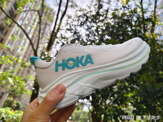 10：恰到好处的卓越跑鞋HOKA CLIFTON(图11)