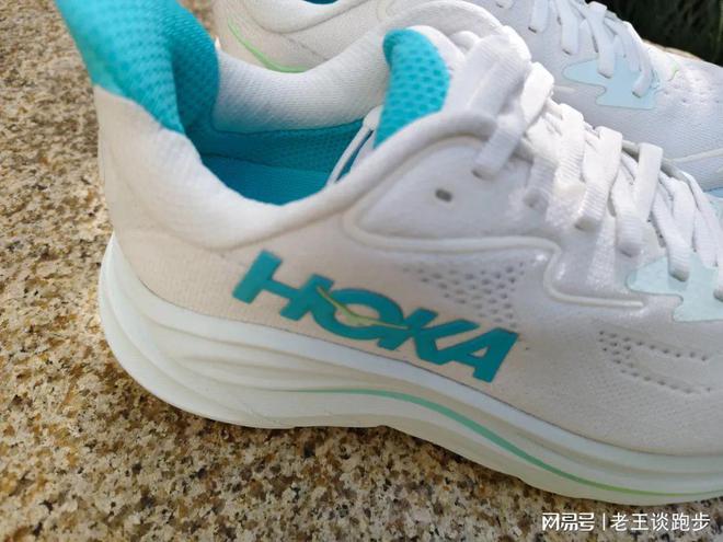 10：恰到好处的卓越跑鞋HOKA CLIFTON(图16)
