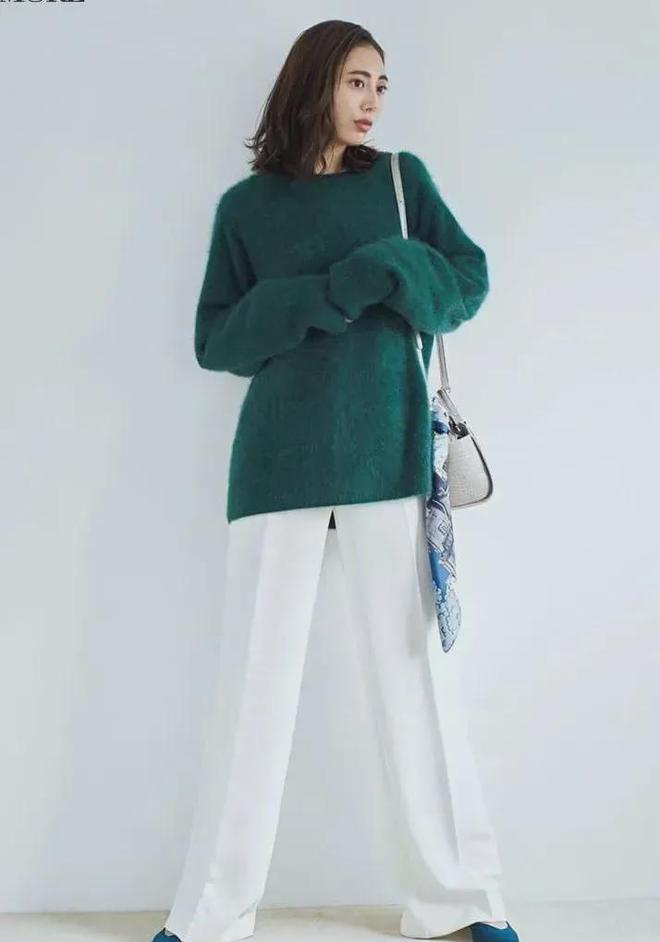 ”时尚又显瘦的穿搭推荐！今秋流行“毛衣+直筒裤(图12)