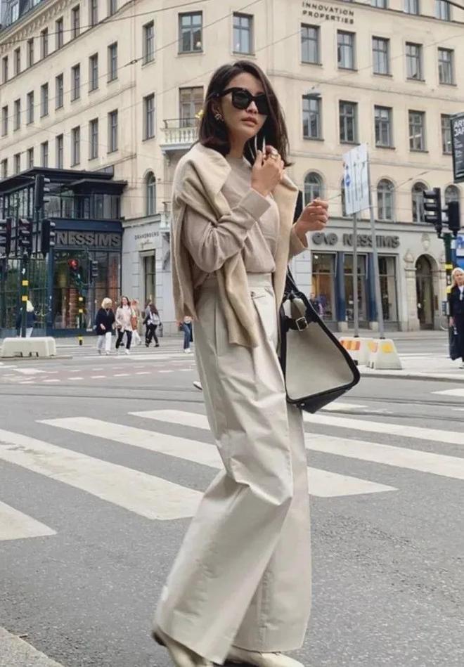 ”时尚又显瘦的穿搭推荐！今秋流行“毛衣+直筒裤(图11)