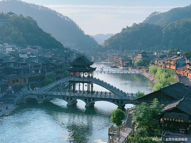 张家界五天怎么玩攻略｜十二月玩凤凰古城+芙蓉镇人均预算(图1)